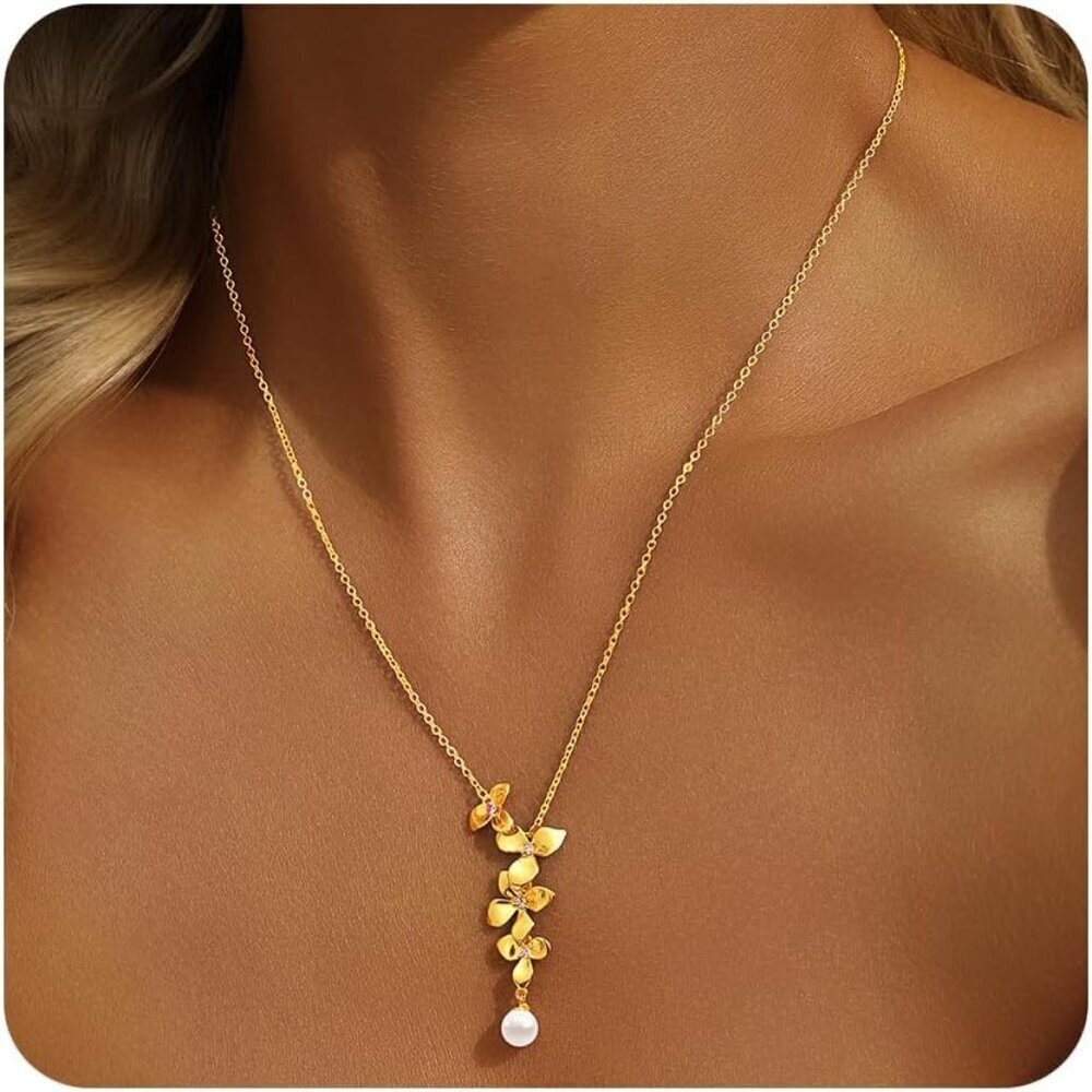 Floral Pendant Necklace Gold Plated Shell Pearl Cubic Zirconia Women Gift
